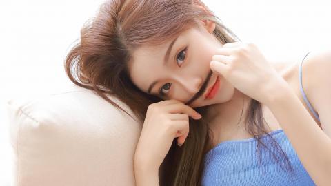 王毅会见哈萨克斯坦副总理兼外长努尔特列乌